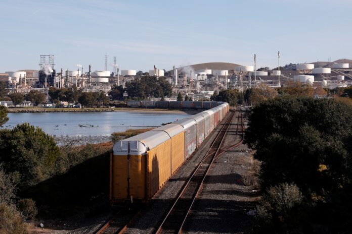 EPA quietly signals to California it can set stricter train emissions rules